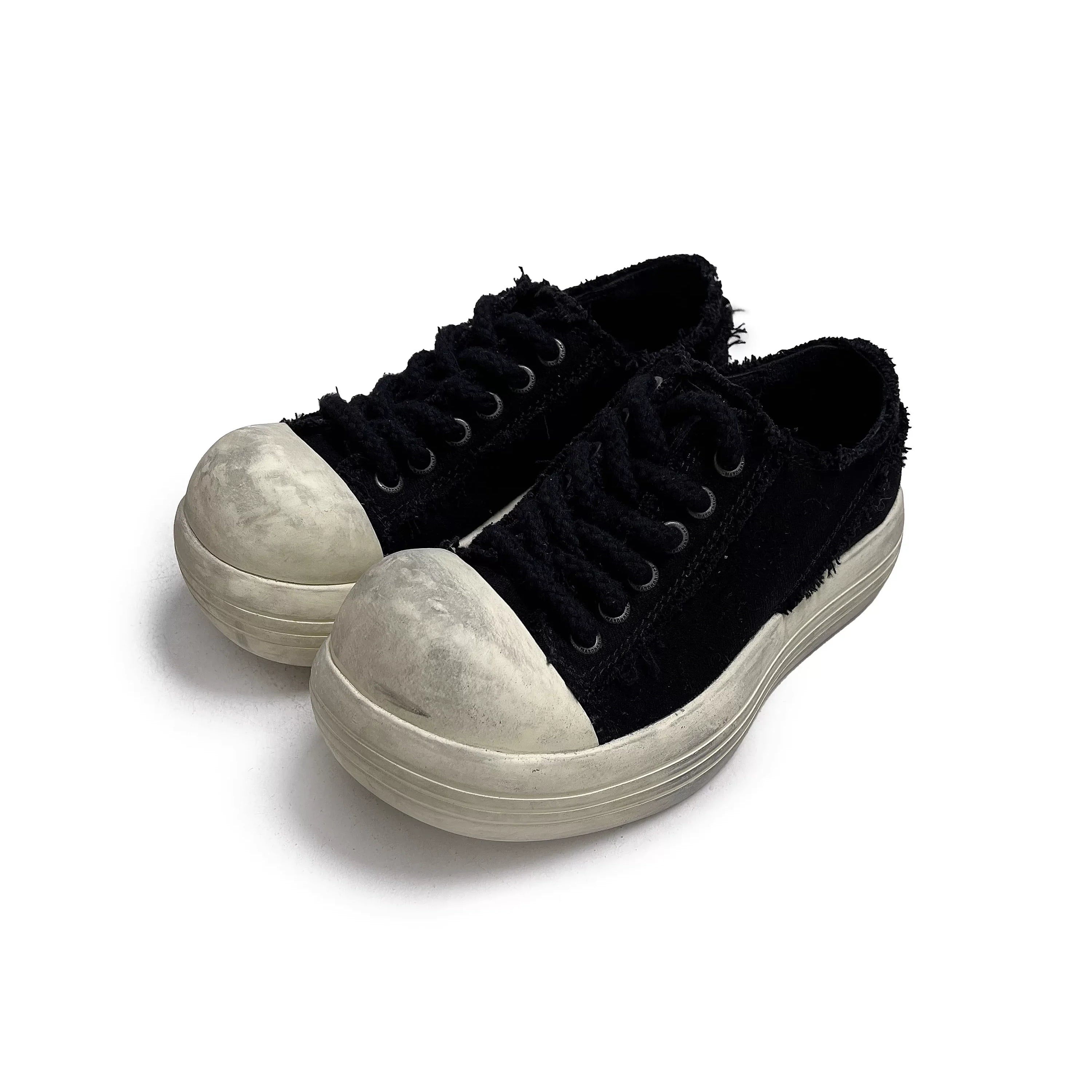 MASONPRINCE Chunky Round-Toe Distressed Sneakers