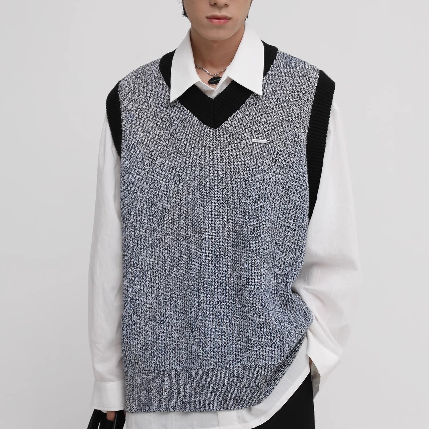 MASONPRINCE Retro Knit Wool Vest with Ribbed V-Neck