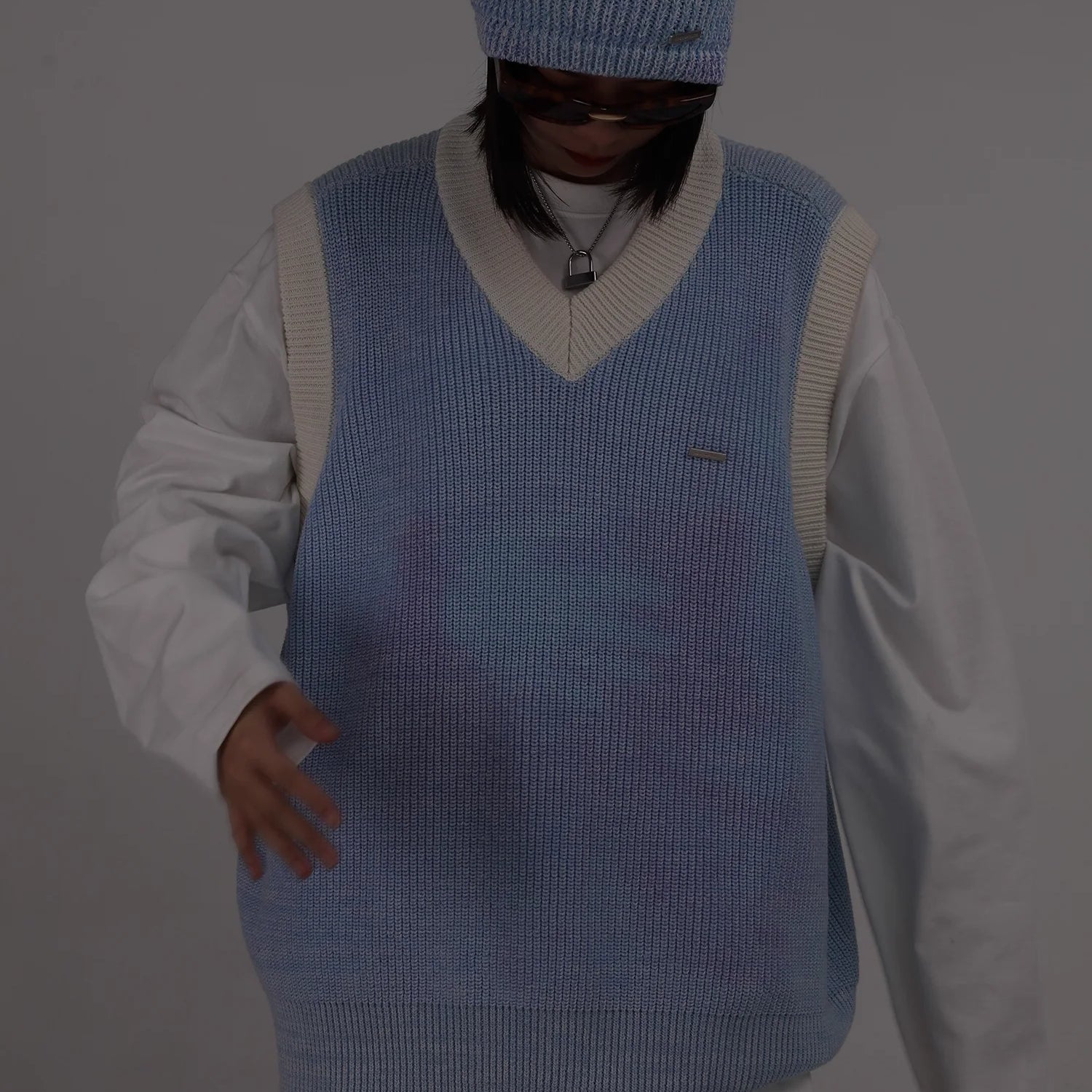 MASONPRINCE Retro Knit Wool Vest with Ribbed V-Neck