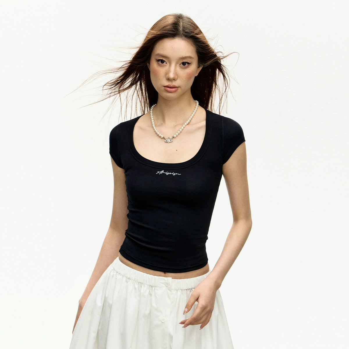 Ariseism Retro Diamond Logo Square Neck T-Shirt for Women