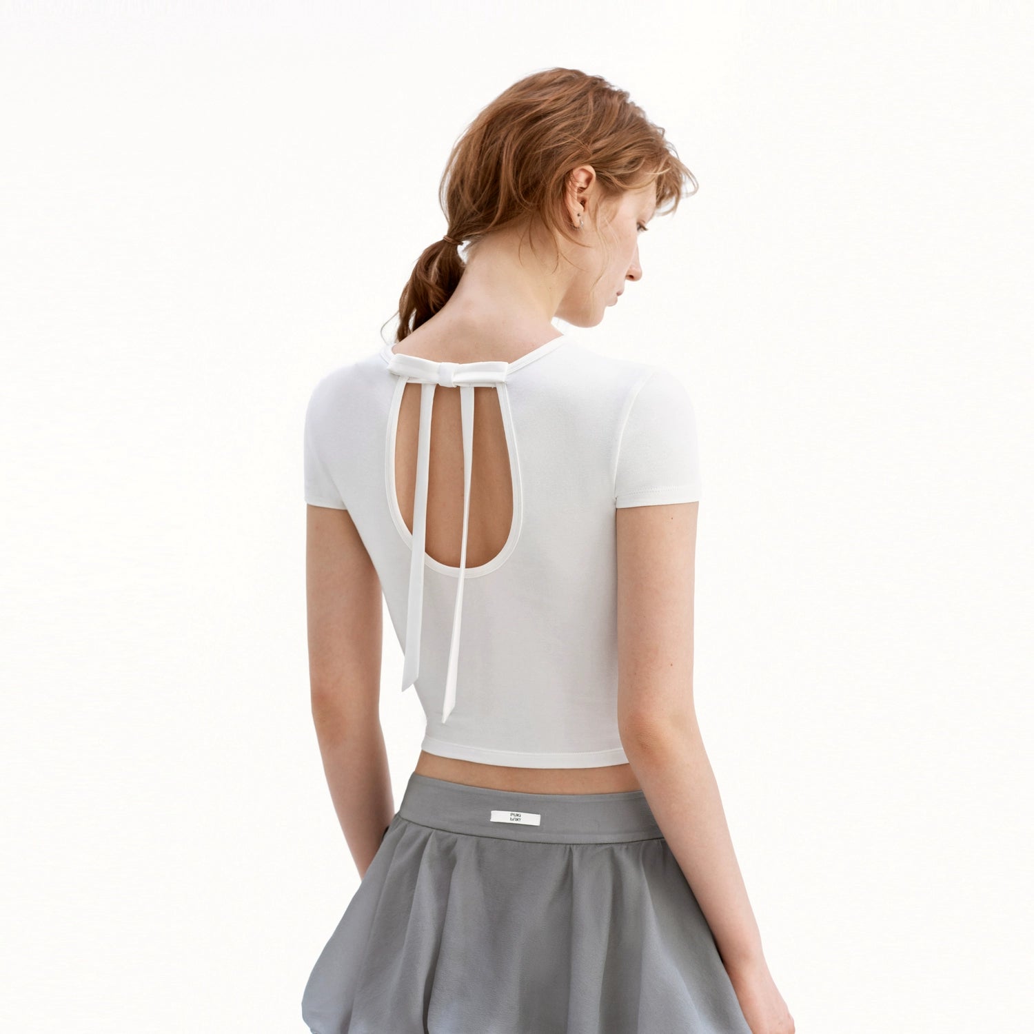 Puki Puki Elegant Backless Short Sleeve T-Shirt