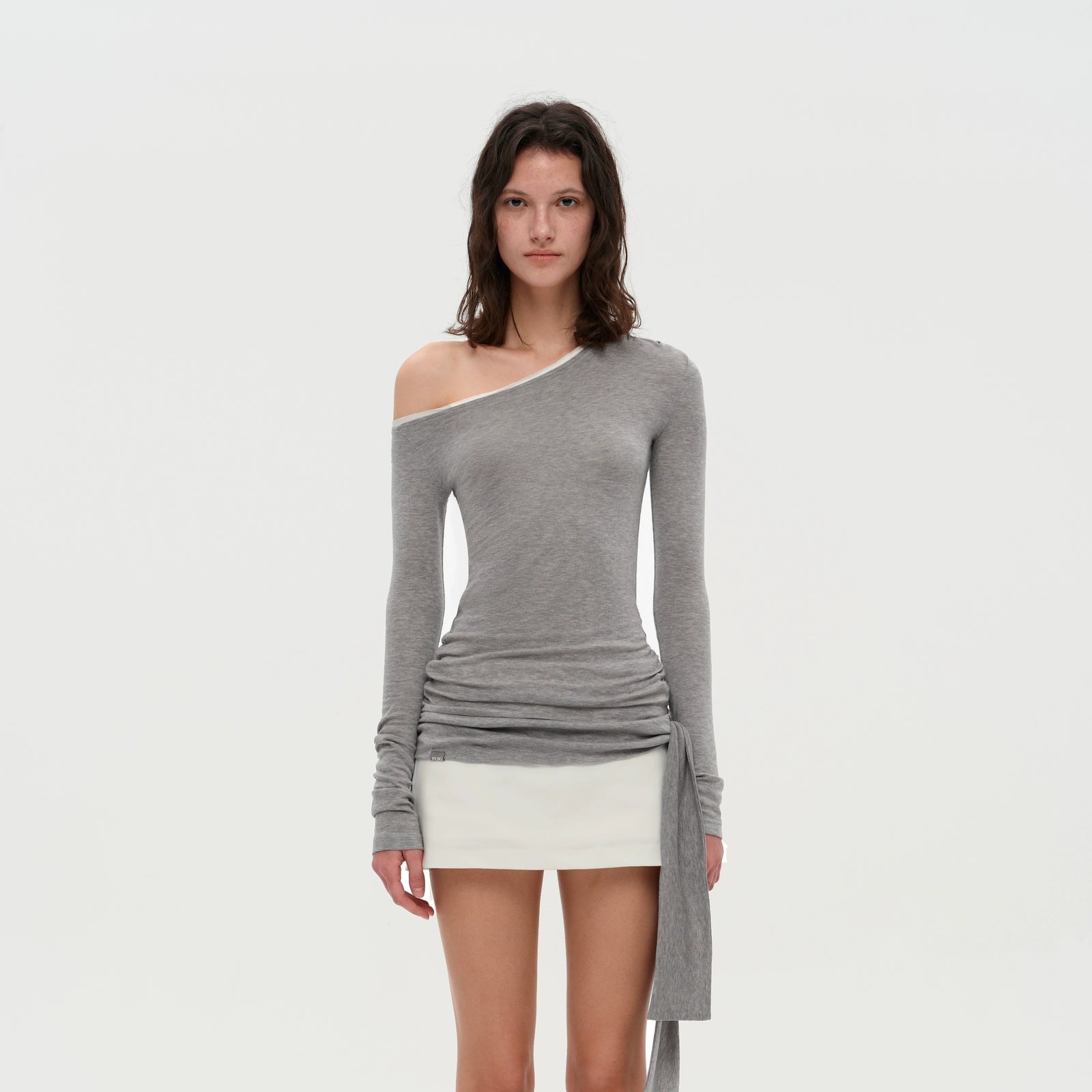 Puki Puki Stylish Merino Wool Off-Shoulder Top