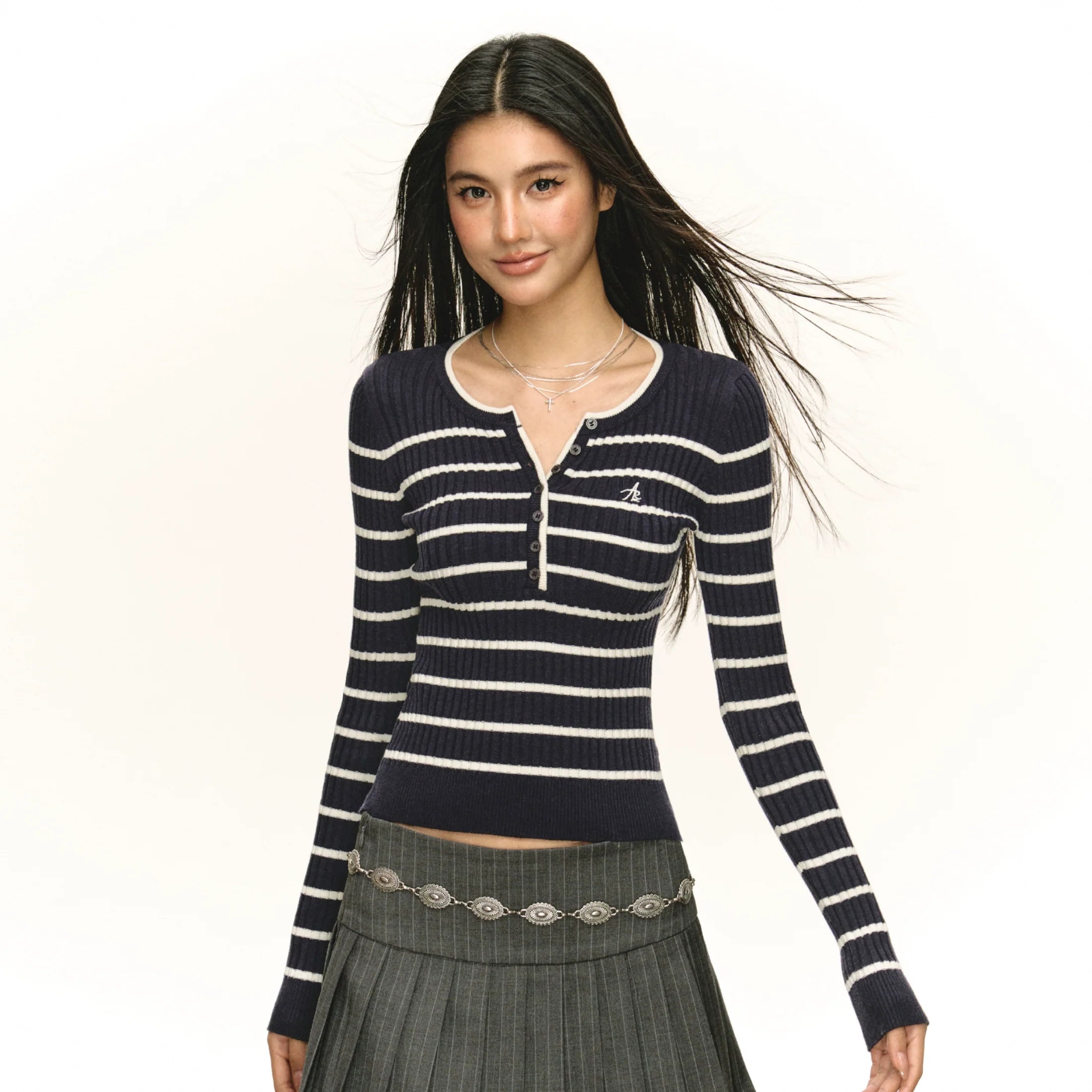 Ariseism Vintage Striped Sweater for Stylish Comfort