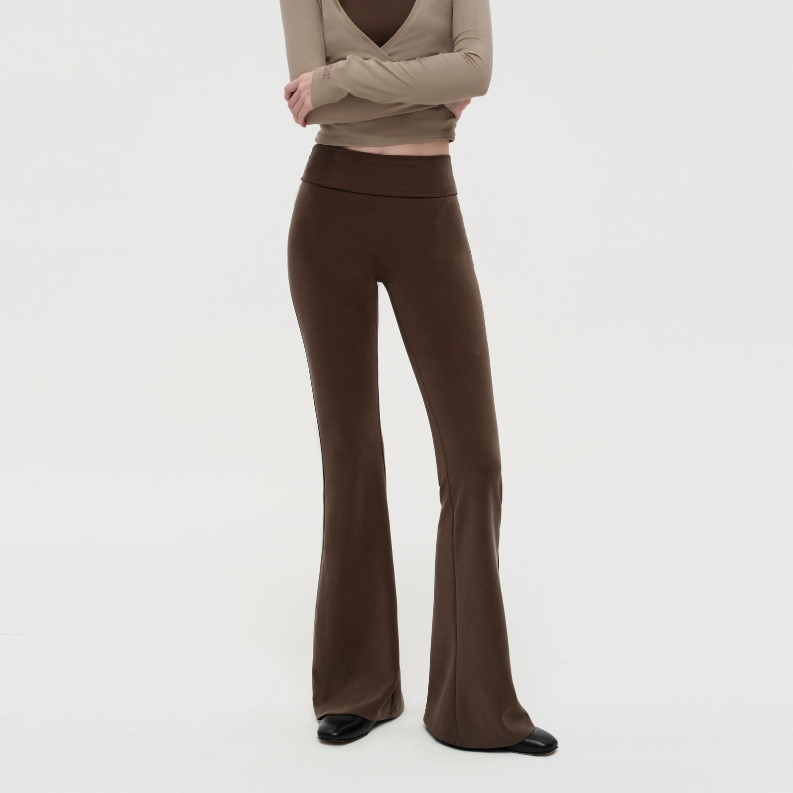 Puki Puki Versatile Two-Piece Top and Flare Pants Set