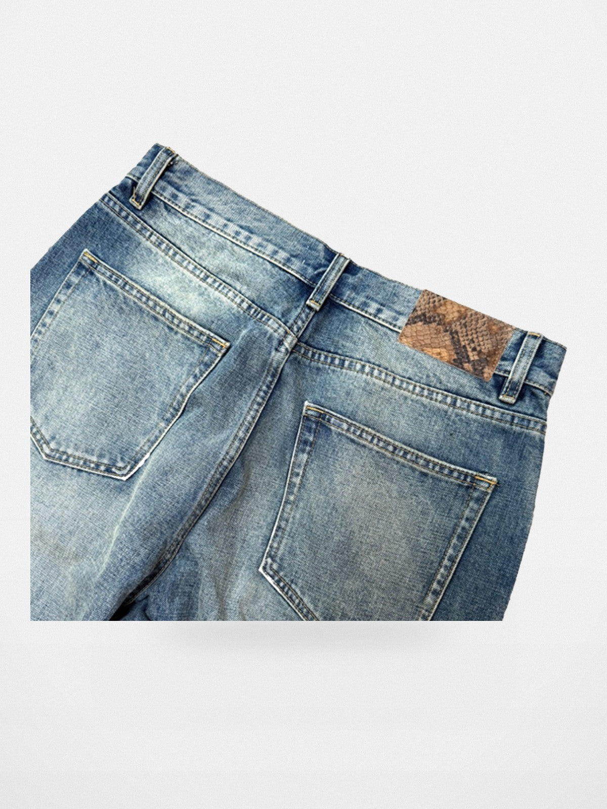 AFterTaste Nevada Washed Straight Leg Jeans in Blue - Detail