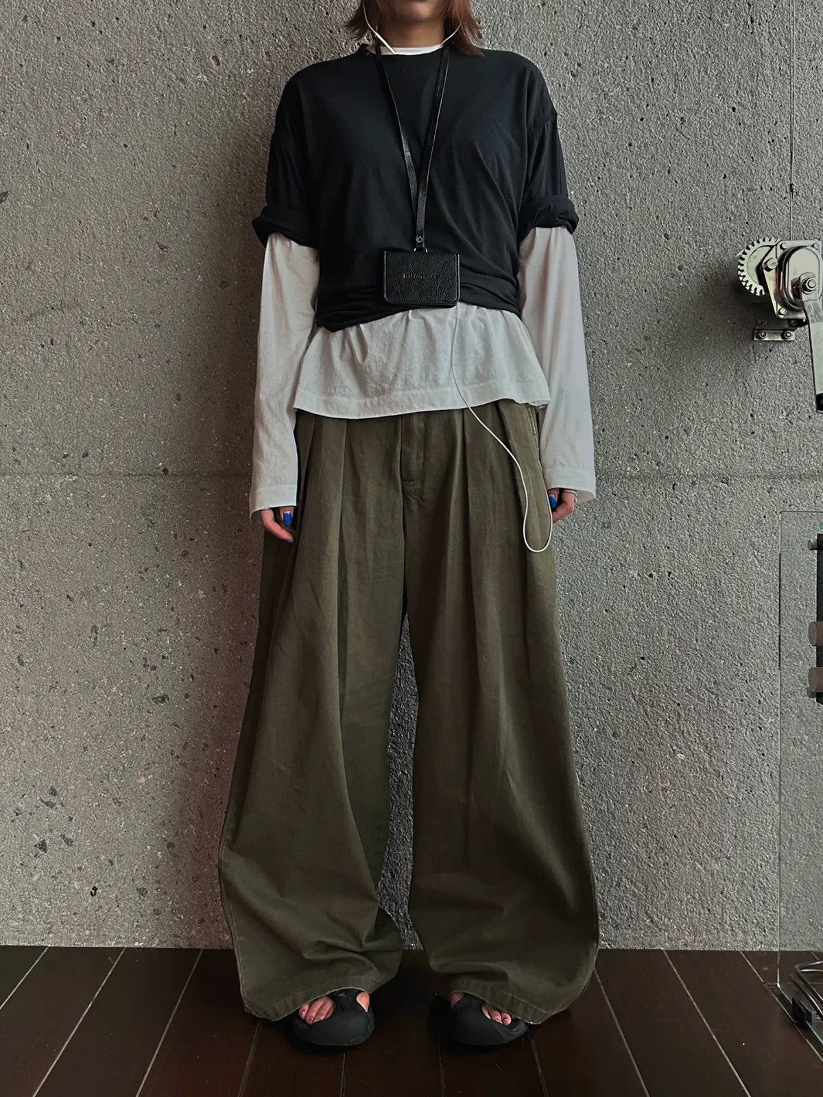 MASONPRINCE Lightweight Cotton Long Sleeve Tee in White - On Model