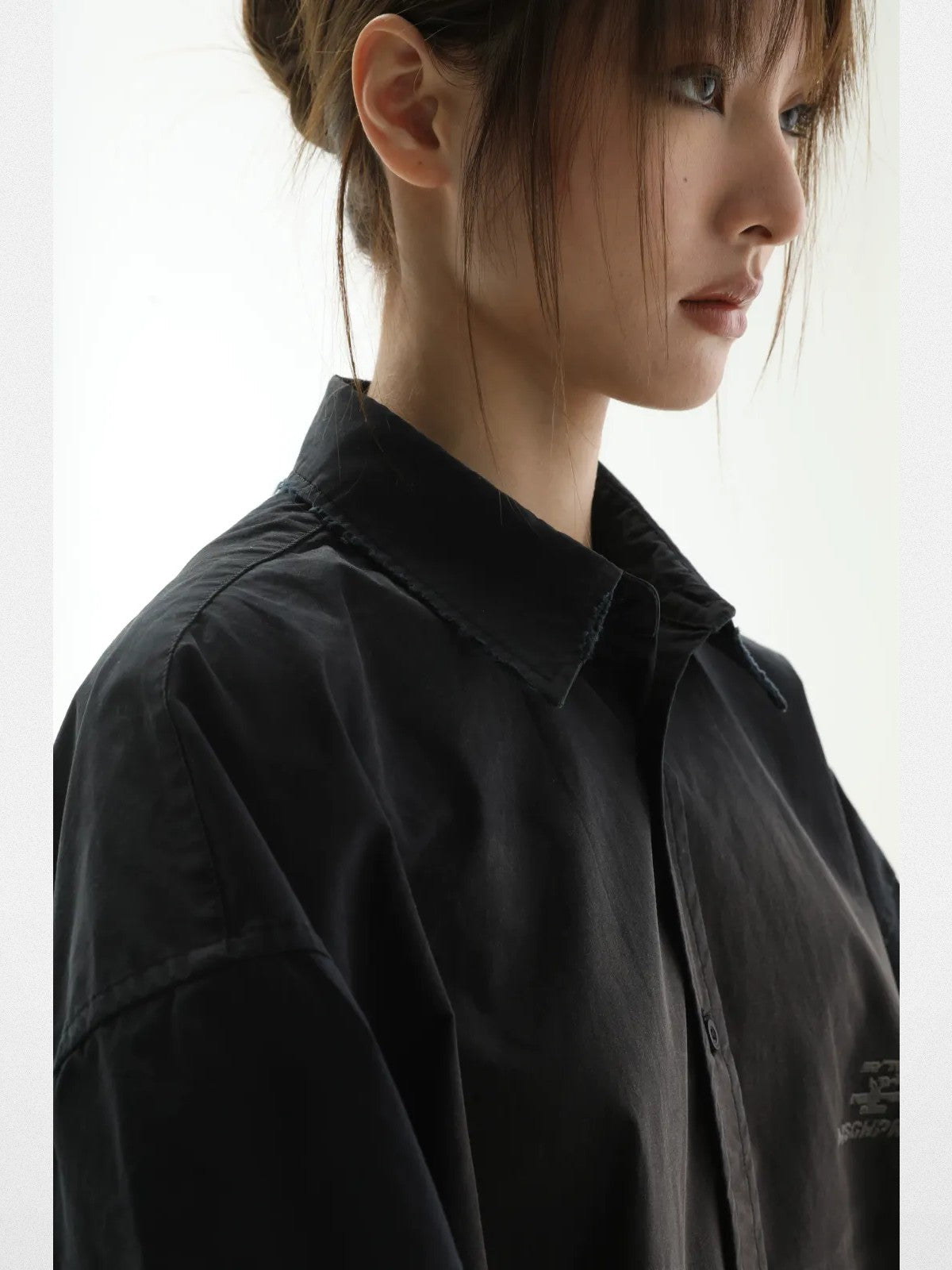 MASONPRINCE Distressed Cotton Short Sleeve Shirt in Black - On Model