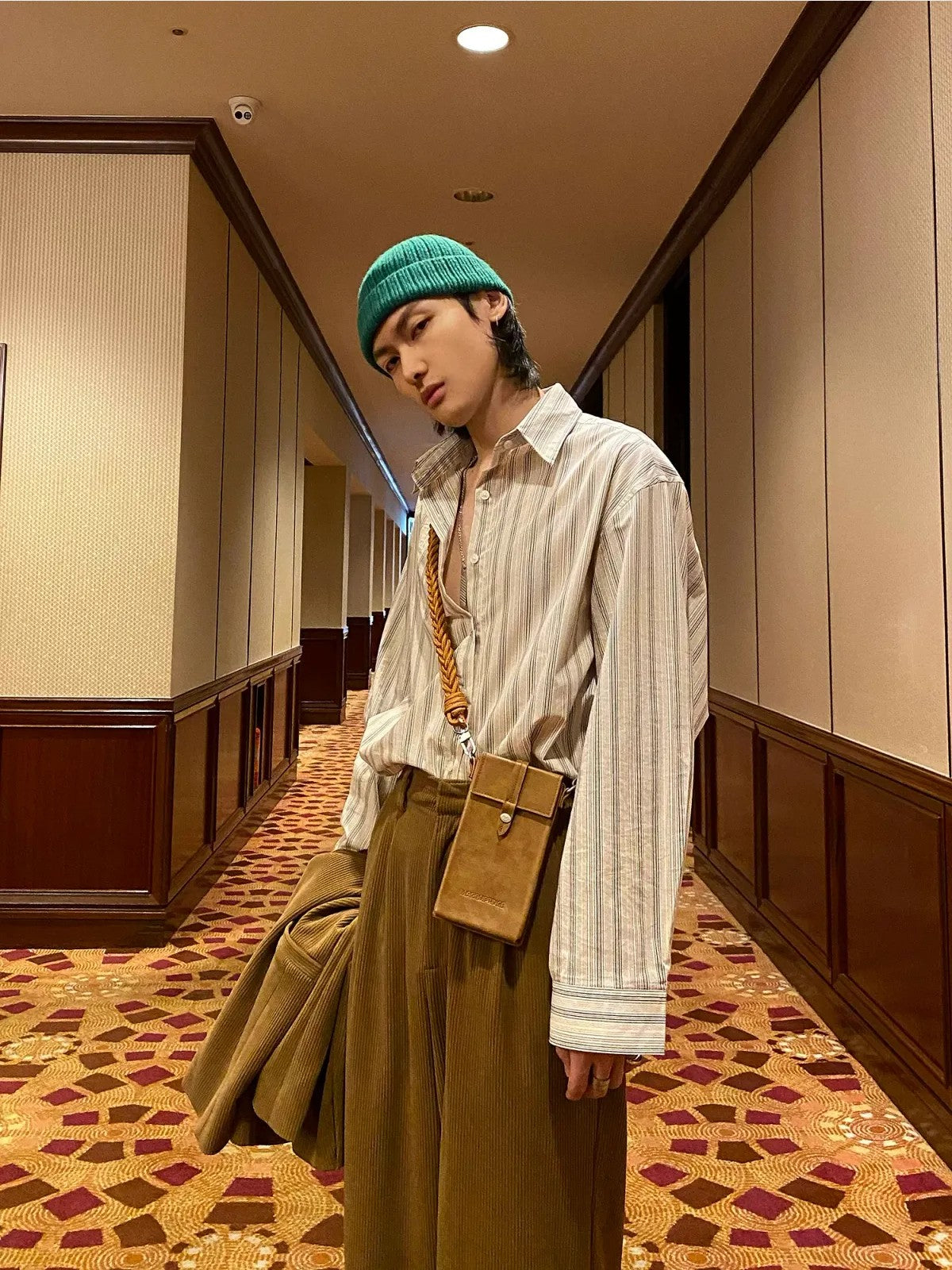 MASONPRINCE Retro Striped Cotton Shirt in Cream - Lifestyle