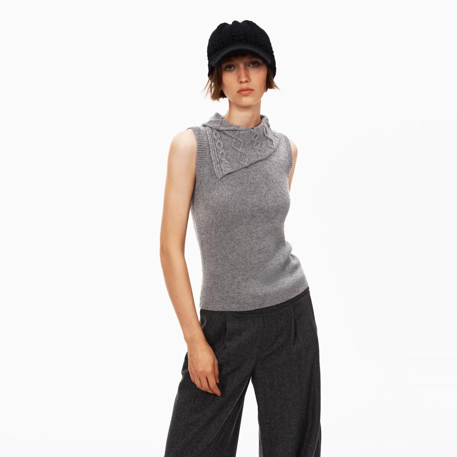 PUKI Wool-Blend Vintage Cable Knit Vest and Cardigan Set