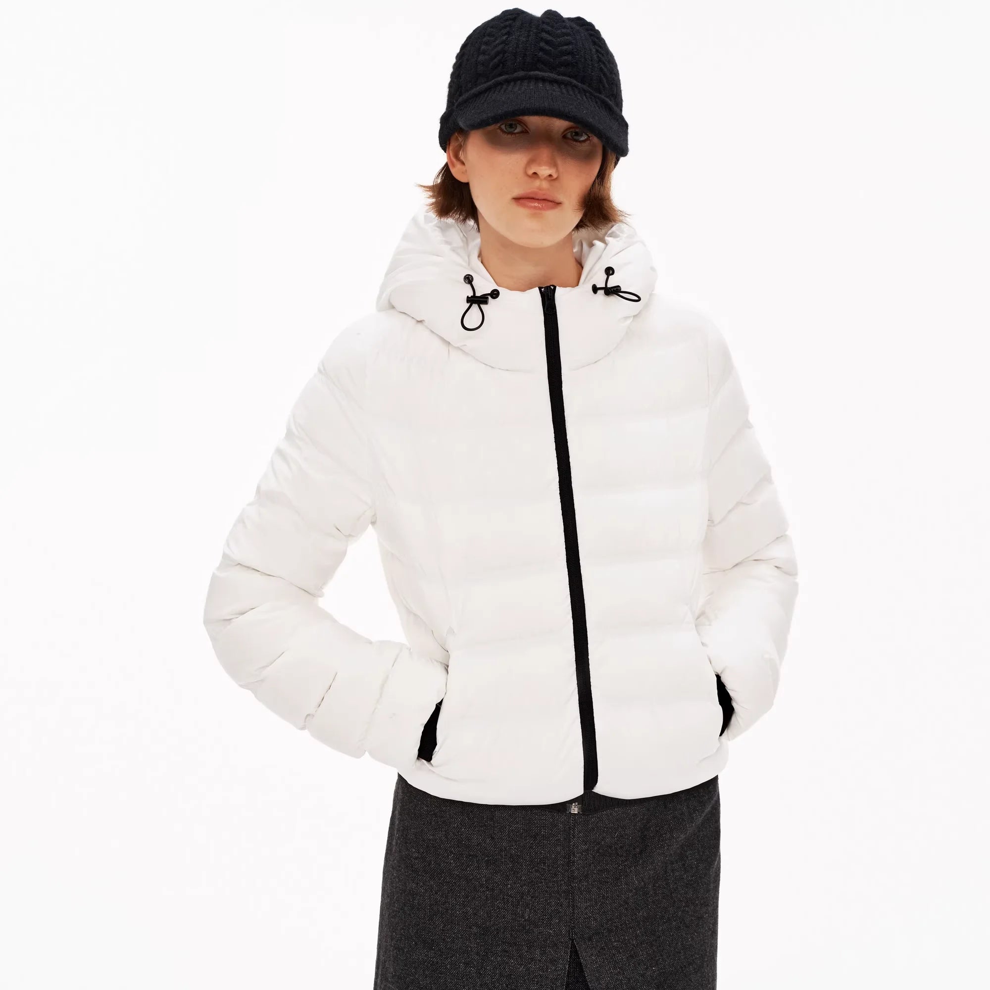 PUKI Women's Lightweight Hooded Down Puffer Jacket with Water-Resistant Finish