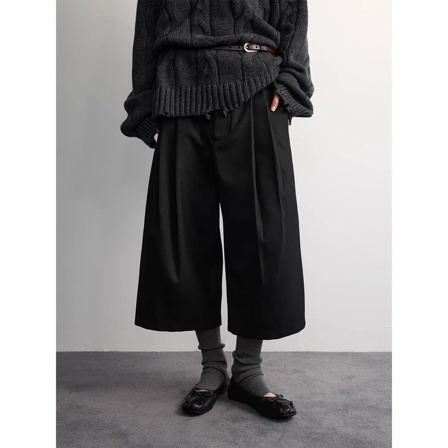 RandomPiece Women's Wool Blend Pleated Cropped Culotte Pants