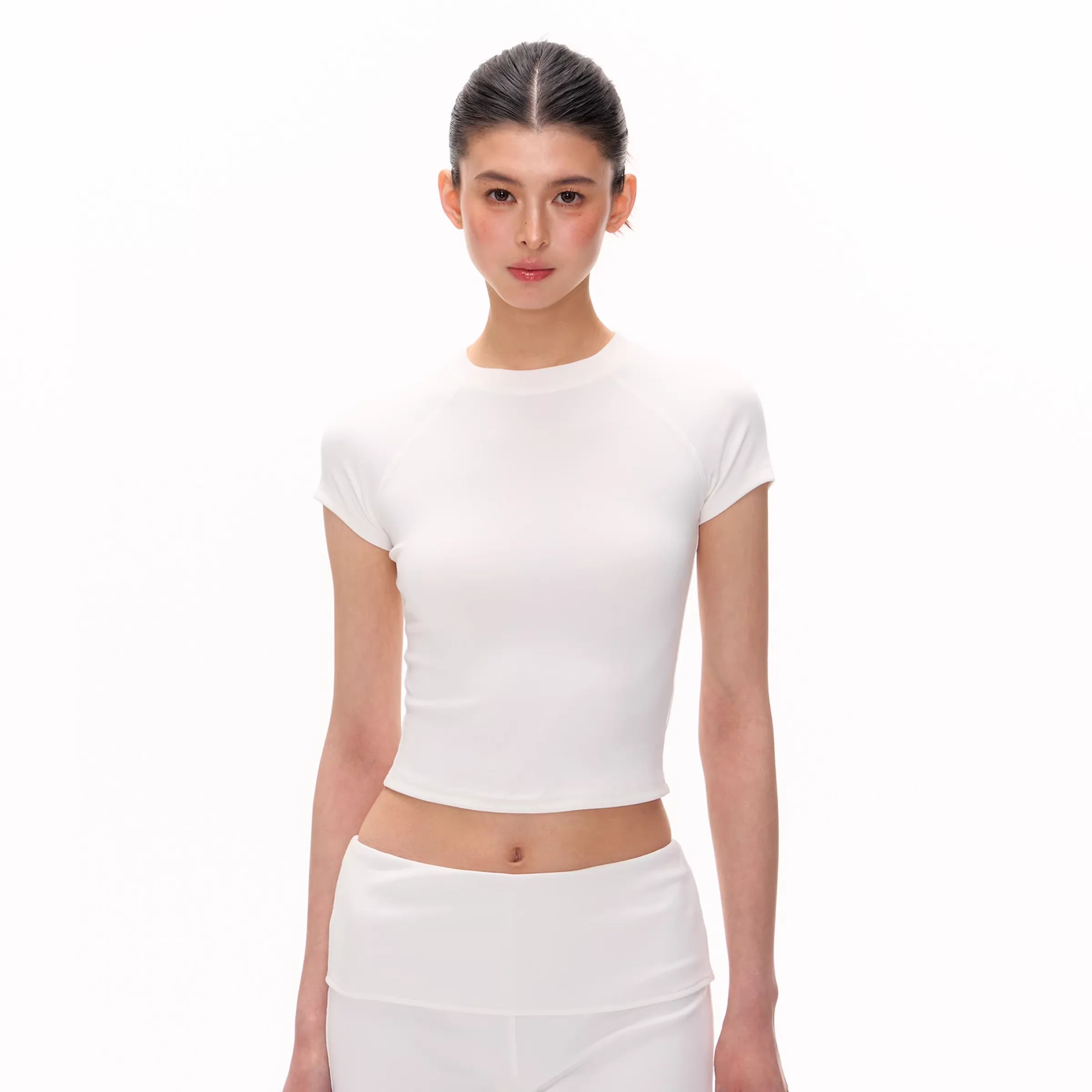 ARISEISM Women's Slim Fit Cropped Raglan Sleeve T-Shirt