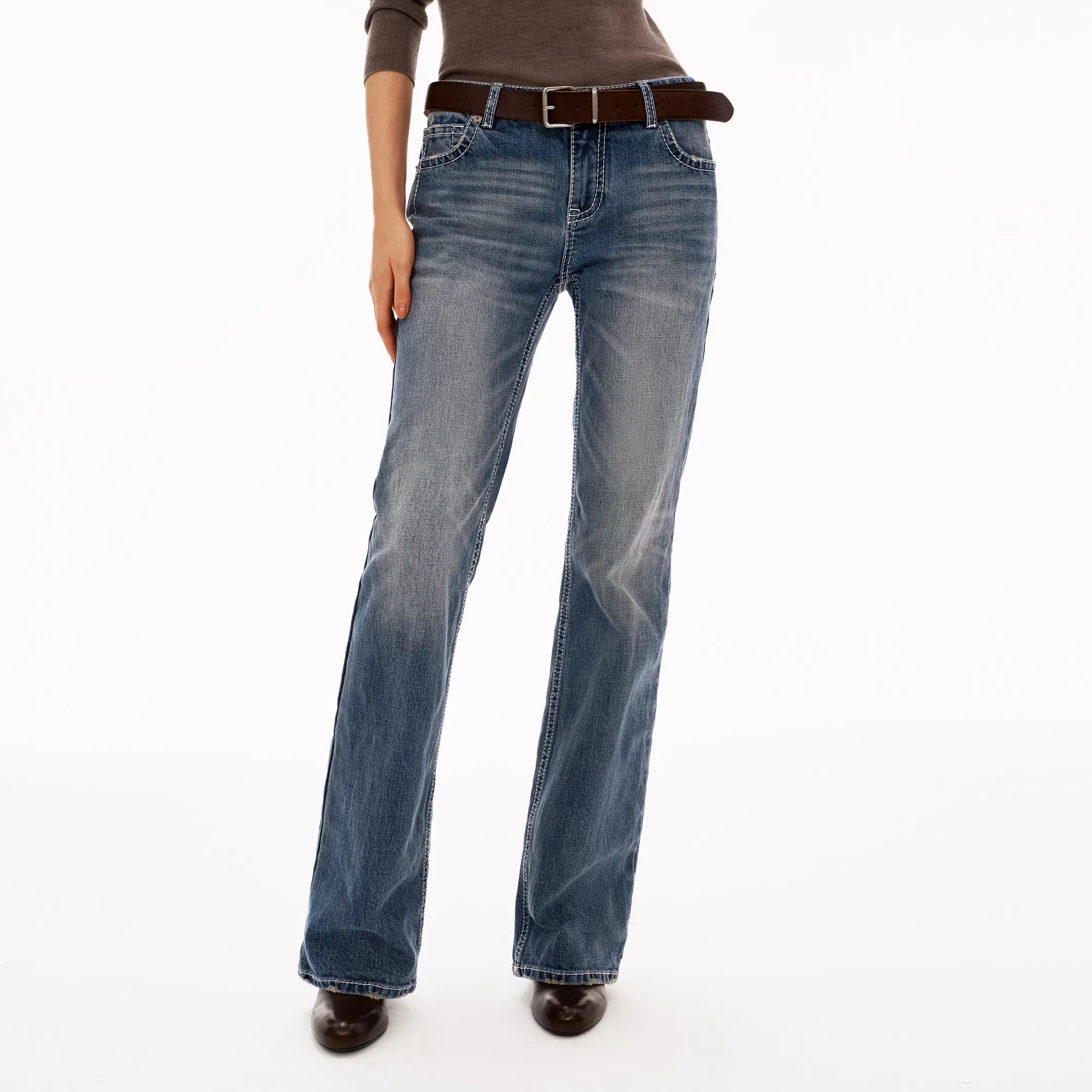 PUKI Vintage Mid-Rise Bootcut Jeans with Contrast Stitching