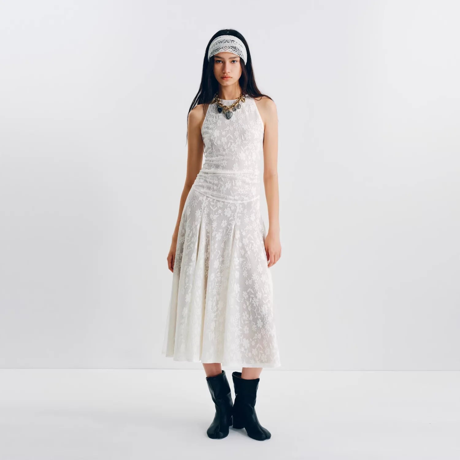 PUKI Sleeveless Jacquard Halter Maxi Dress with Ruched Hem