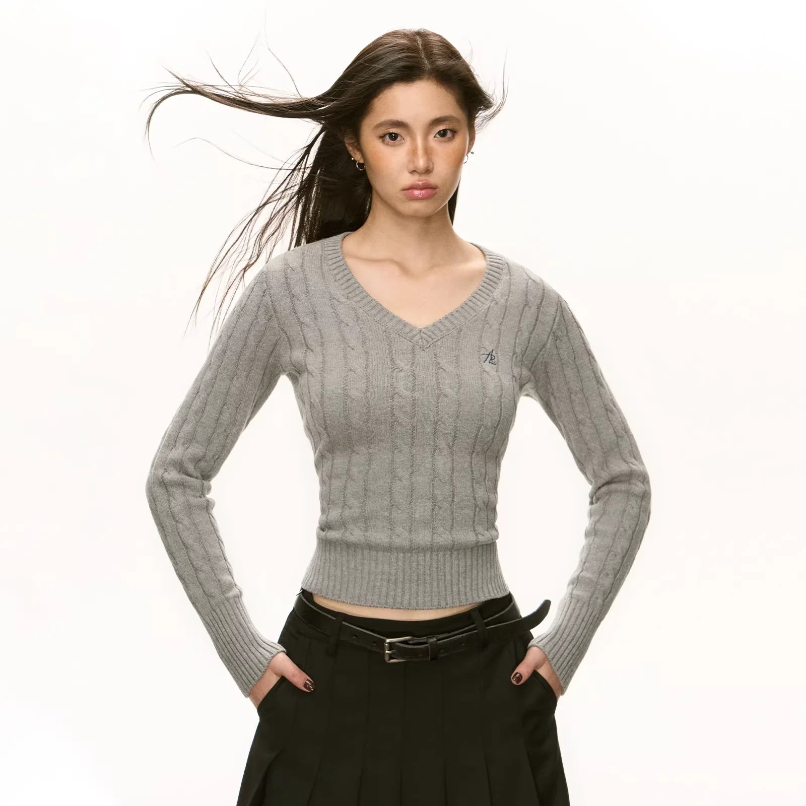 ARISEISM Slim Fit V-Neck Cable Knit Sweater for Women