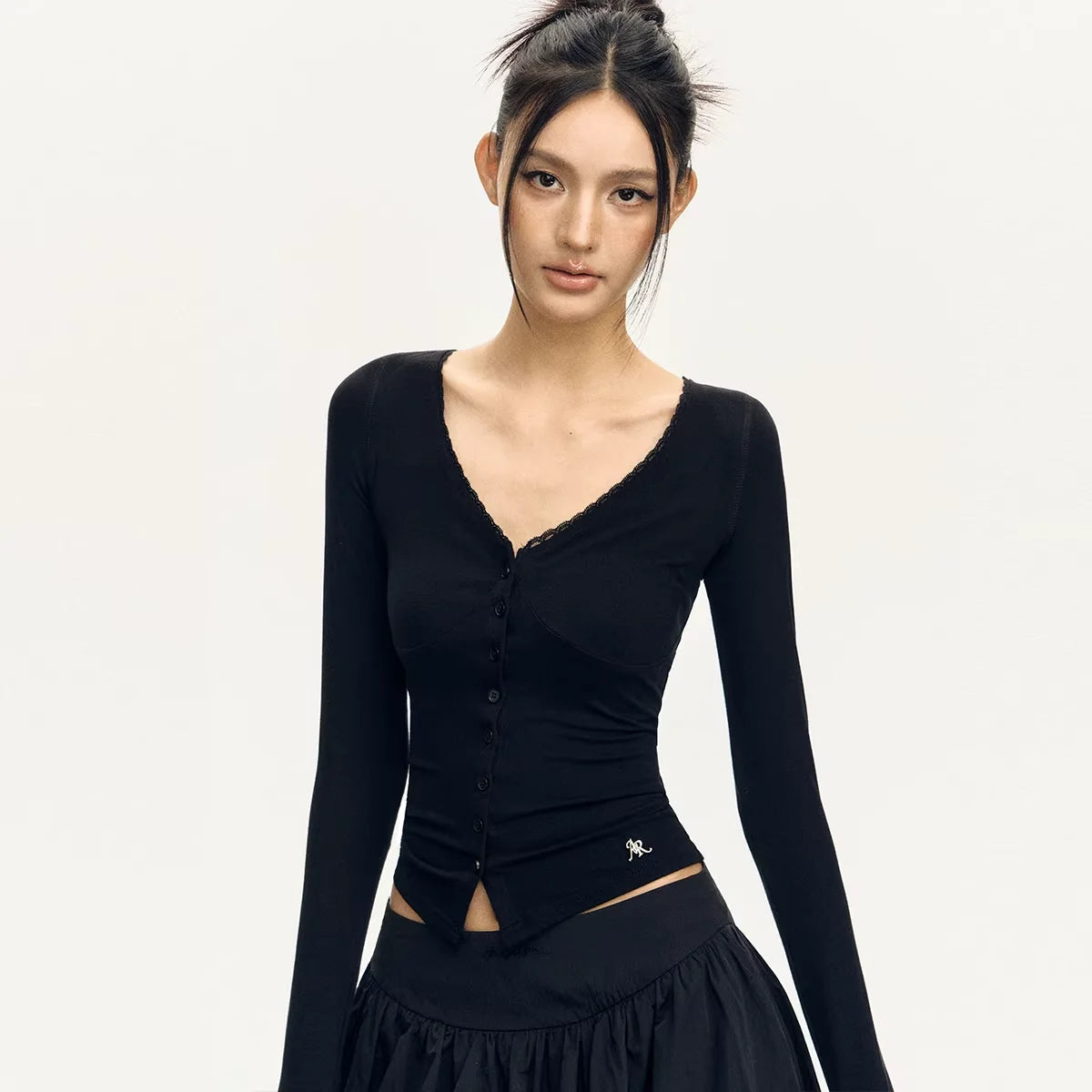 ARISEISM Lightweight V-Neck Lace-Trimmed Knit Cardigan for Women