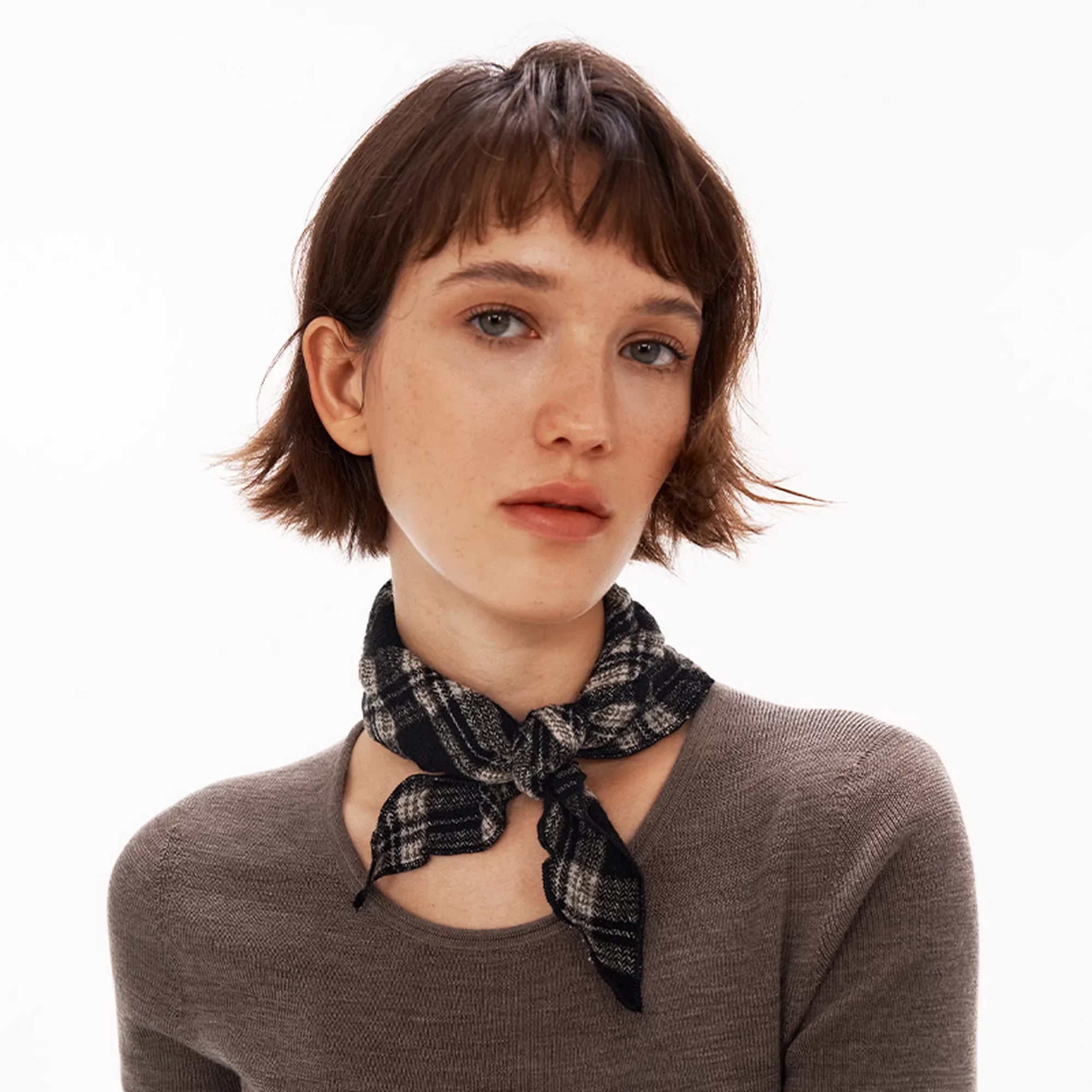 PUKI Merino Wool Plaid Colorblock Neck Scarf
