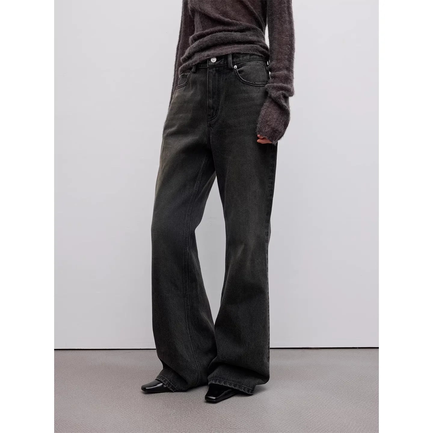 RandomPiece Washed Mid-Rise Vintage Flared Jeans