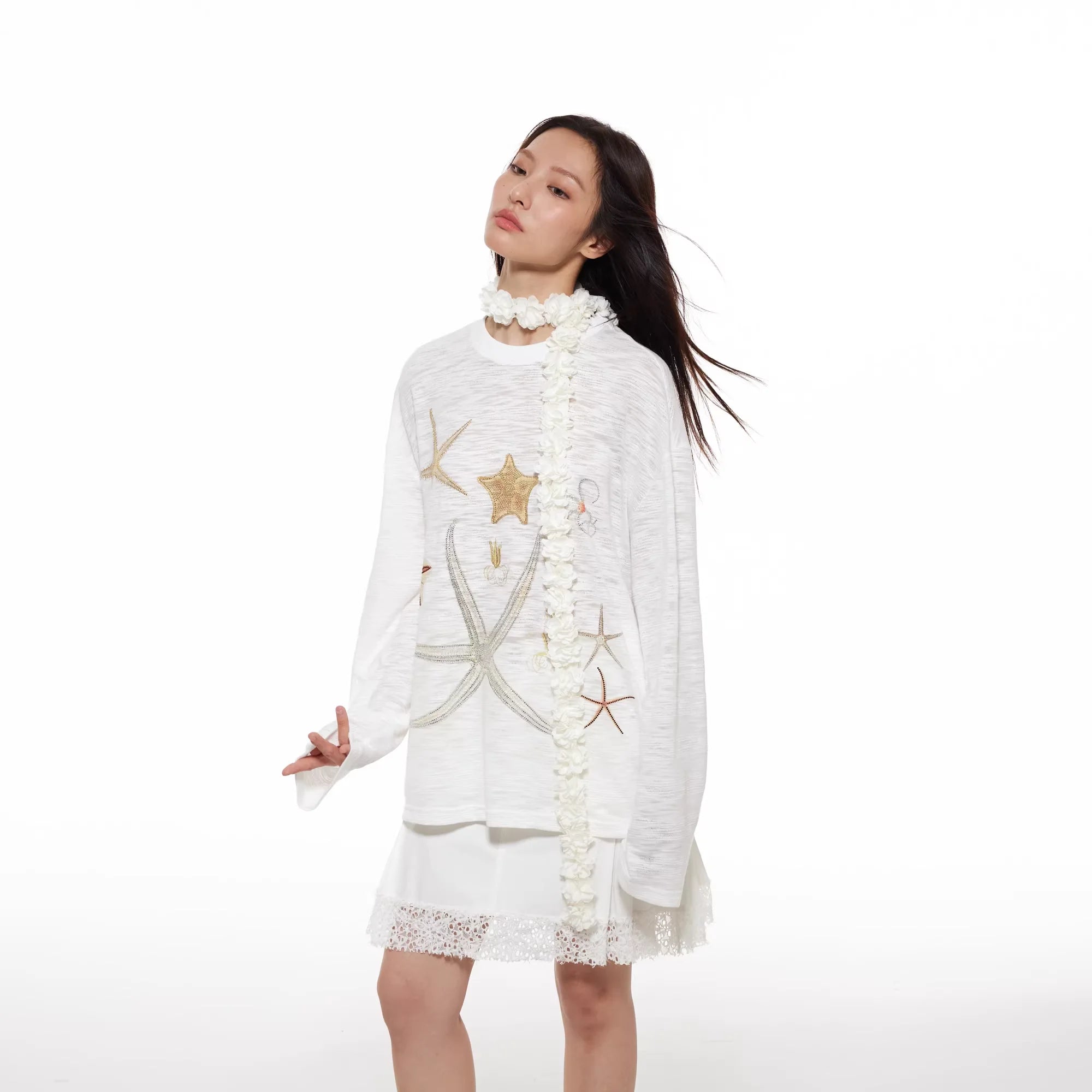 THELIGHT OFFICIAL Women's White Long Sleeve Starfish Print T-Shirt