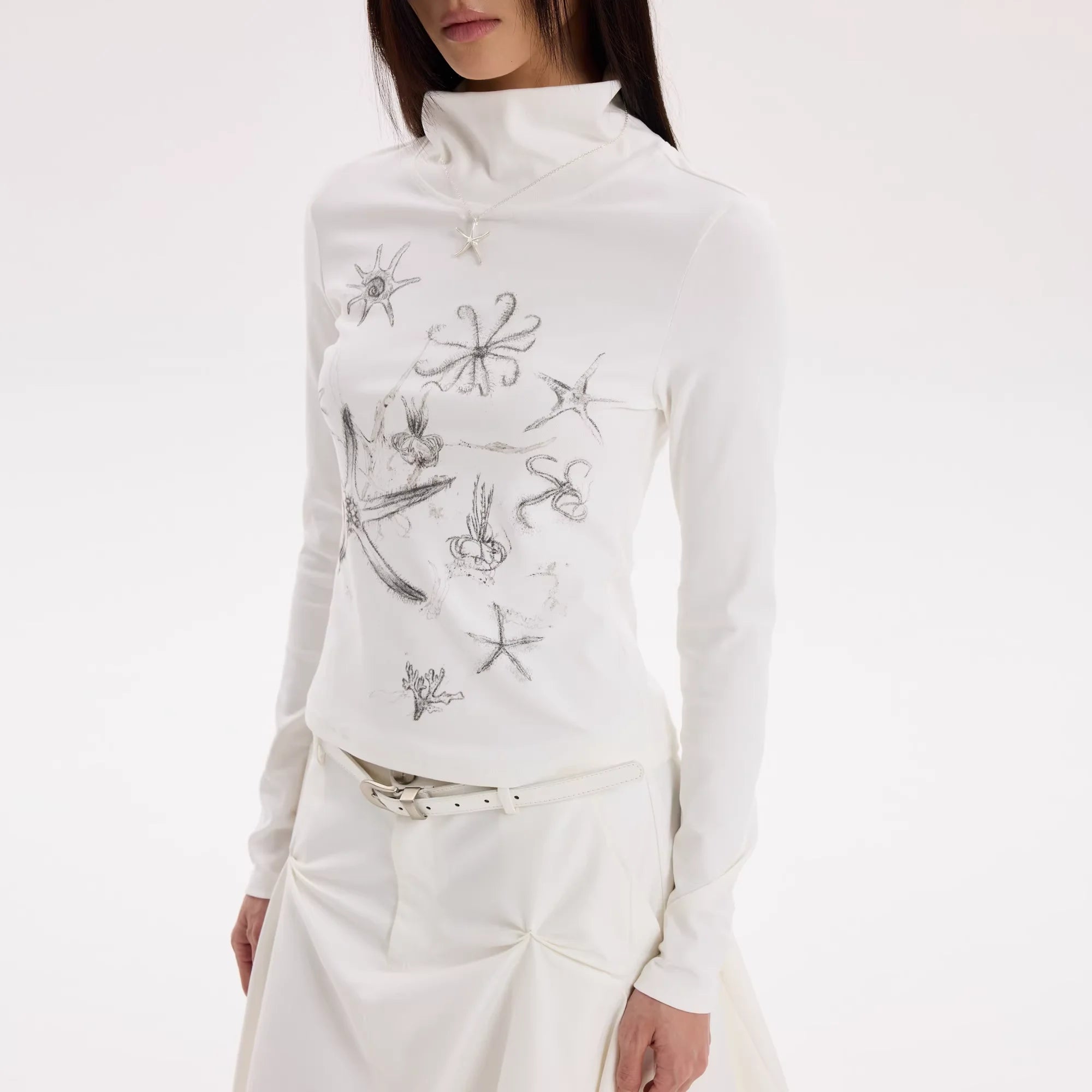 THELIGHT OFFICIAL Women's Slim Fit Turtleneck Base Layer with Artistic Print