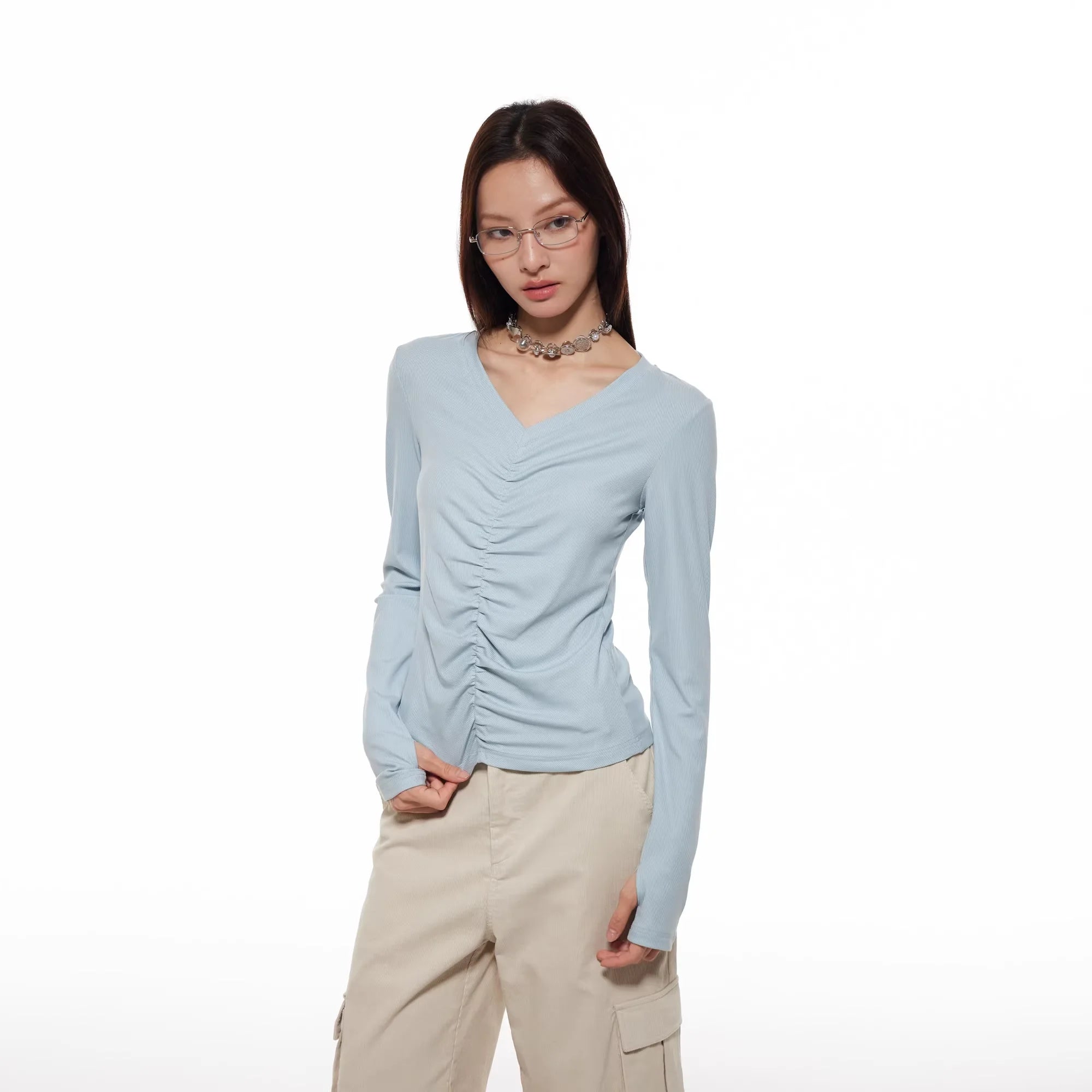 THELIGHT OFFICIAL Women's Ruched V-Neck Long Sleeve Top - Slim Fit
